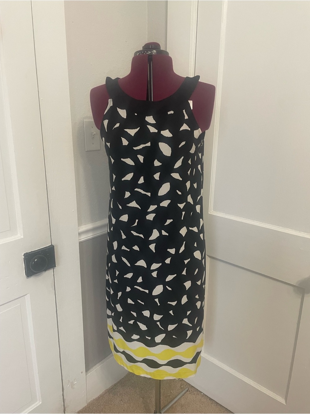 Cato Black and White Leaf-Print Midi Dress with Yellow Hem Stripes